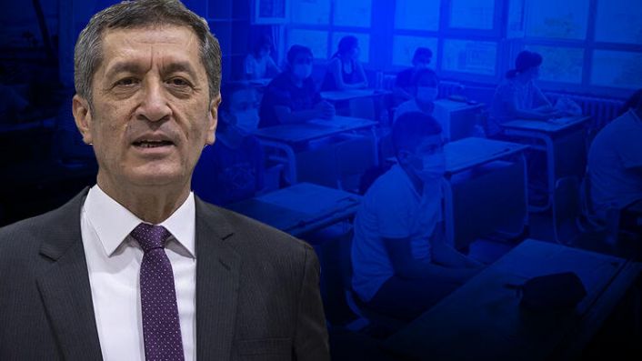 Okullar a&ccedil;ılacak mı? Bakan Sel&ccedil;uk'tan y&uuml;z y&uuml;ze eğitim a&ccedil;ıklaması