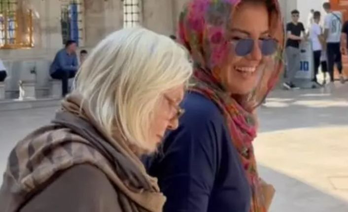 Ey&uuml;p Sultan'a giden G&uuml;lben Ergen gelen yorumla &ccedil;ileden &ccedil;ıktı!