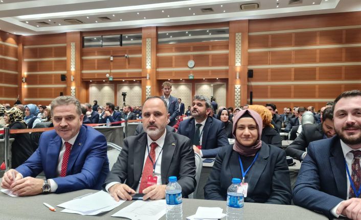 AK Parti'de yerel se&ccedil;im hazırlığı... İstanbul'da temay&uuml;l yoklaması yapıldı