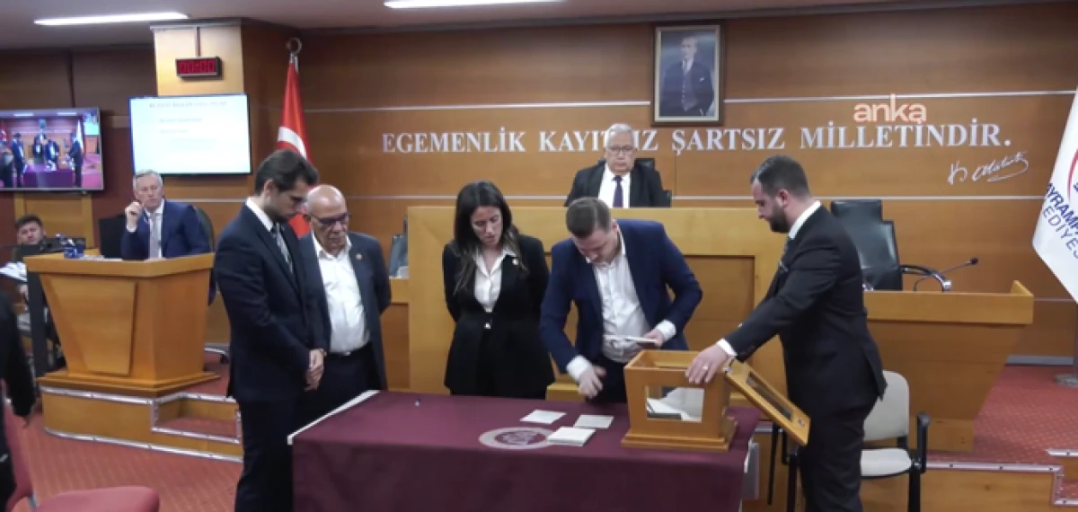 Bayrampaşa Başkanvekilliği se&ccedil;iminde &ccedil;ifte standart! AK Parti harekete ge&ccedil;ti: Hukuki s&uuml;reci başlatıyoruz!