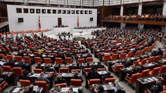 Meclis&rsquo;ten iş&ccedil;i ve &ouml;ğrencilere m&uuml;jdeli haber geldi