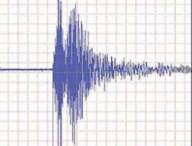 6.7 büyüklüğündeki deprem korkuttu