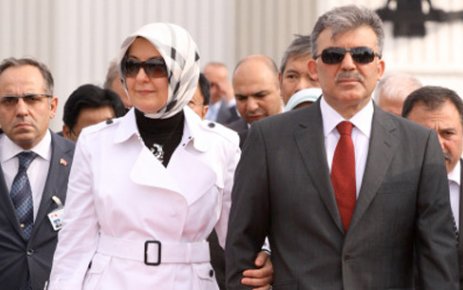 Abdullah Gül de o tartışmaya katıldı