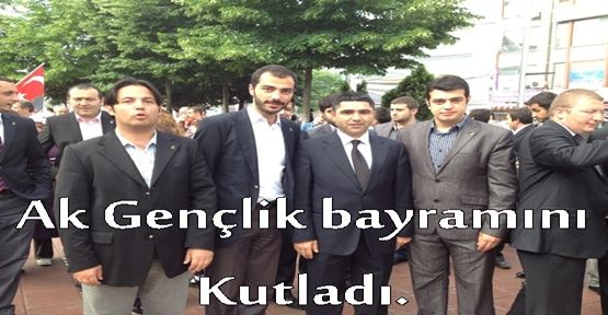 Ak gençlik 19 mayısta bayramını kutladı.