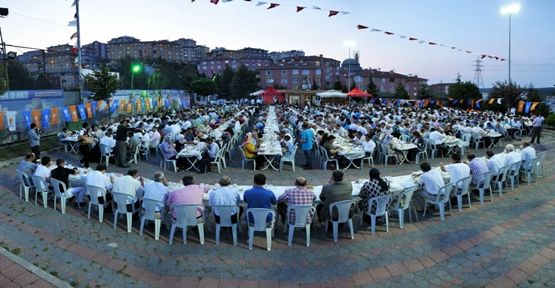 Ak partiden STK'lara iftar.