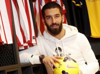 Arda Turan;'Kelebek Gibi Uçar, Arı Gibi Sokarım'