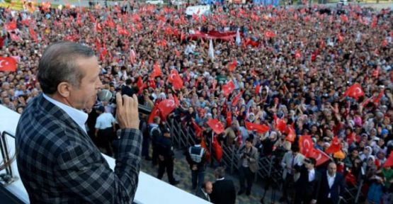    Başbakan Erdoğan Sultangazi'de belediye binası açılışında konuşuyor