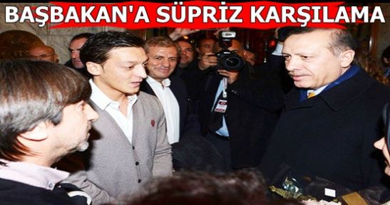 Başbakan Erdoğan'ı Mesut Özil Karşıladı