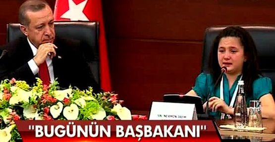  Başbakan koltuğunu devretti!