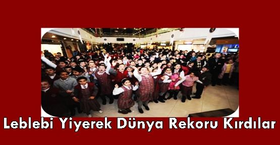 Bayrampaşa'da 750 çocuk Leblebi yiyerek dünya rekoru kırdılar