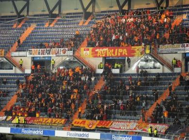 Bernabeu'da Galatasaray Taraftarına Şok!