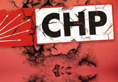 CHP'de iki istifa daha!