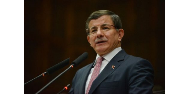 Davutoğlu, PKK'nın yaktığı cami için ağlayan kadını unutmadı