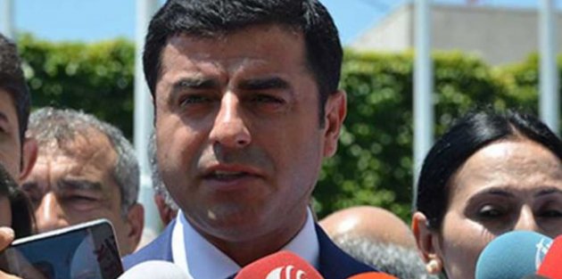 Demirtaş: Öcalan silah bıraktırma çağrısı için hazır