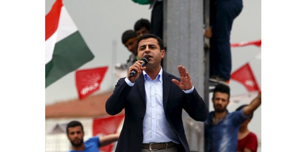 Demirtaş, seçime 8 gün kala PKK'ya 'silahı bırak' çağrısı yaptı