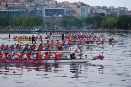 Ejderhalar Haliç'te 