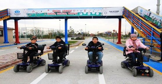 Sultangazi'de Engellilere Trafik Eğitimi