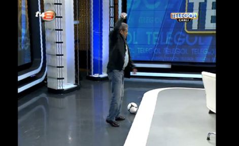 Erman Toroğlu'ndan Terim'i kızdıracak taklit!