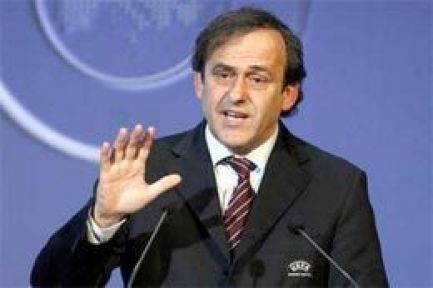 F.Bahçe Platini'yi köşeye sıkıştırdı