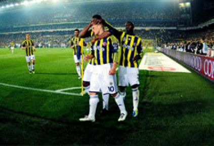 Fener dualarla güldü