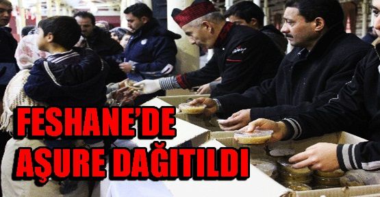 Feshane’de vatandaşlara aşure dağıtıldı