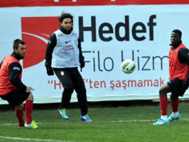 Galatasaray'da derbi hazırlıkları sürüyor