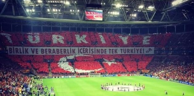 Galatasaray'dan müthiş koreografi