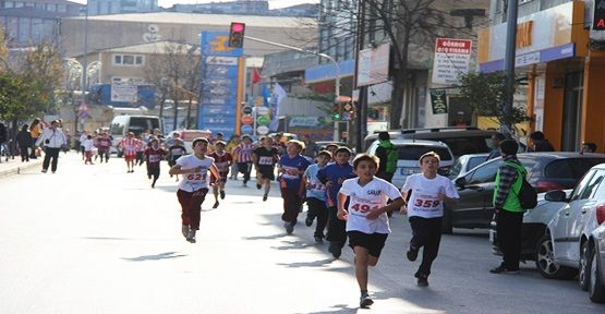 GAZİOSMANPAŞA'DA  KAYMAKAMLIK KROS KOŞUSU YAPILDI