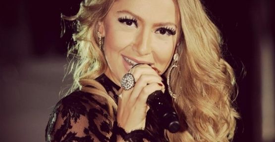 Hadise'den sarkmadım pozları