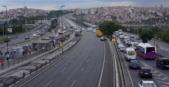 Haliç metrobüs yolu bu gece bakıma alınıyor