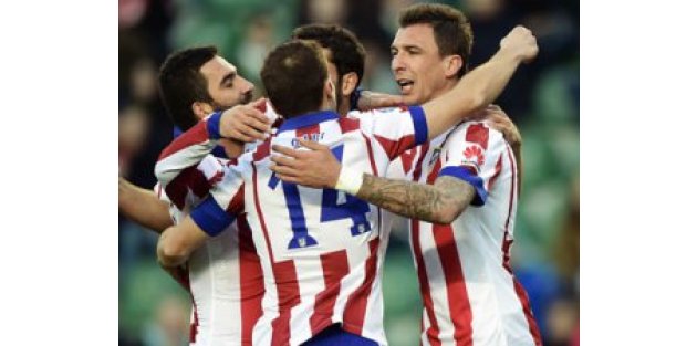 İspanya Liginde Arda Turan'lı Atletico Madrid, Elche'yi 2-0 Yendi