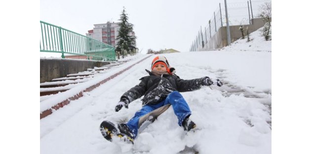 İstanbul'da okullar yarın tatil mi?