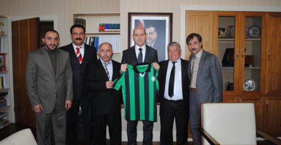 Küçükköyspor Süleyman Soylu'yu ziyaret etti.