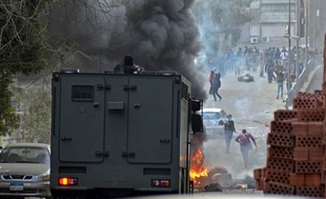 Mısır’da geçici hükümet istifa etti