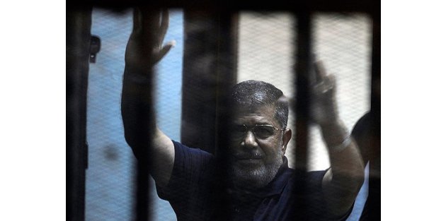 Muhammed Mursi'ye 25 yıl hapis