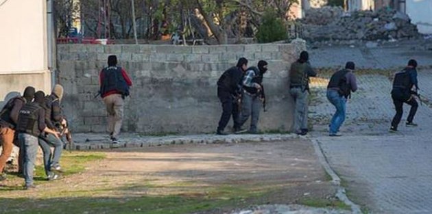 PKK'nın karargahı başlarına yıkıldı: 20 ölü