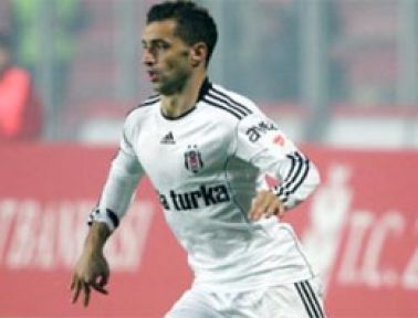 Simao'dan Galatasaray'a taş