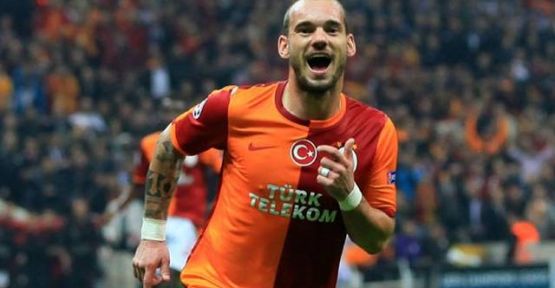 Sneijder: G.Saray'da mutluyum