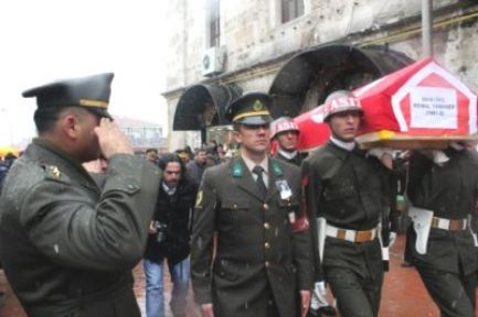 Sultangazi şehidini uğurladı 