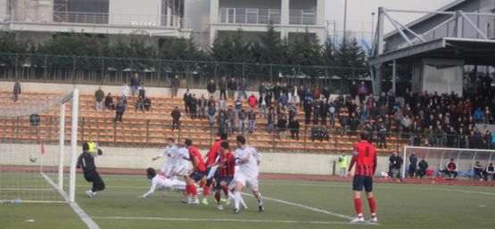 Sultangazispor 2-1'le geçti