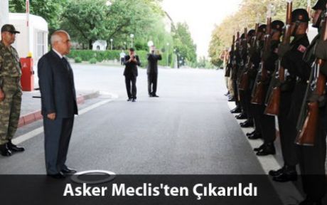 TBMM'de Asker Dönemi Bitti