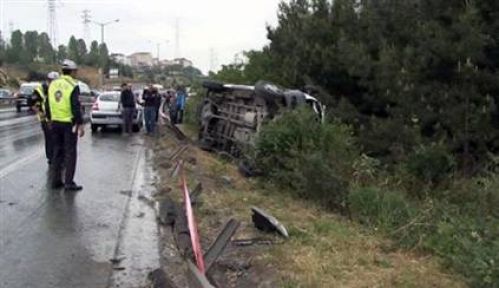 Yağış ve kaza İstanbul trafiğini kilitledi