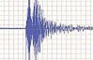 6.7 büyüklüğündeki deprem korkuttu