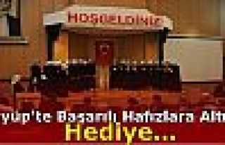 Eyüp'te Başarılı Hafızlara Altın Hediye… 