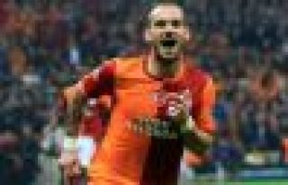 Sneijder: G.Saray'da mutluyum