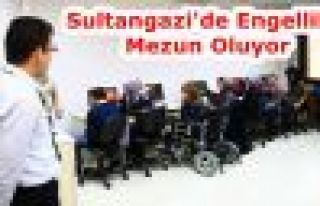 Sultangazi'de Engelliler Mezun Oluyor